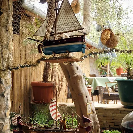 Double Hvar 8785a 3* Hvar Town